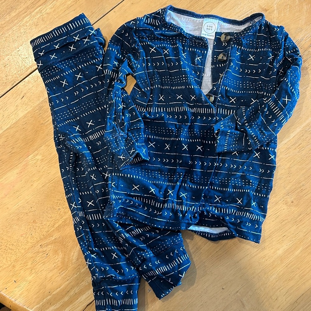 Dark blue patterned Lou Lou and company set